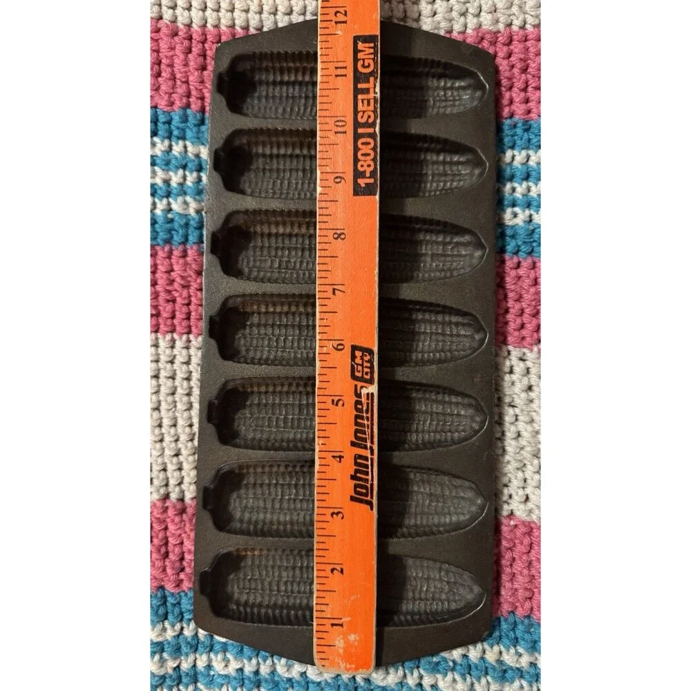 Wagner marked  “W” “1” cast iron 7 corn stick pan